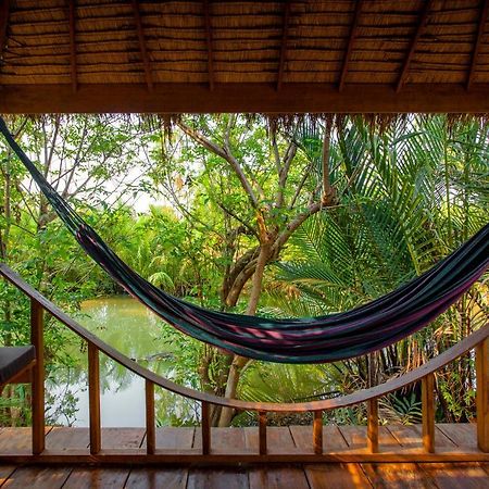 Retro Kampot Guesthouse エクステリア 写真