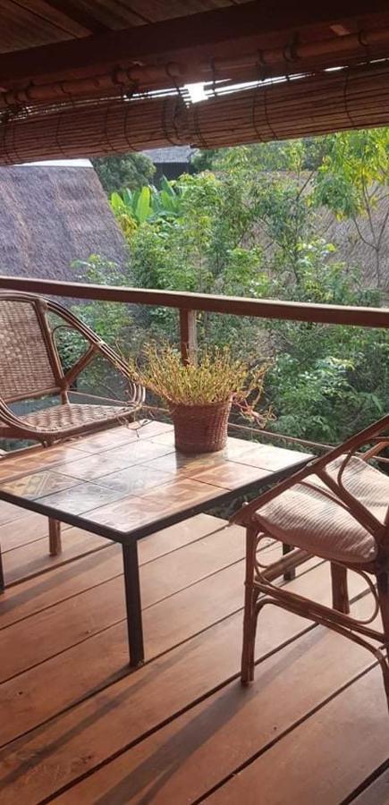 Retro Kampot Guesthouse エクステリア 写真