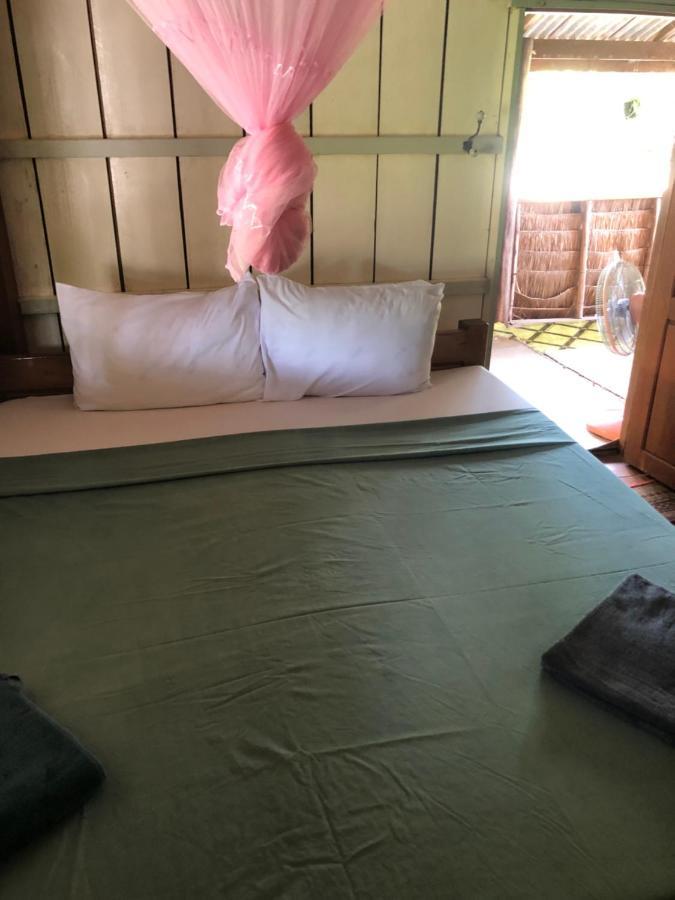 Retro Kampot Guesthouse エクステリア 写真