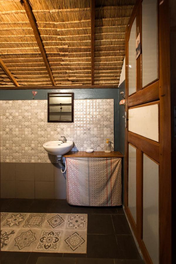 Retro Kampot Guesthouse エクステリア 写真